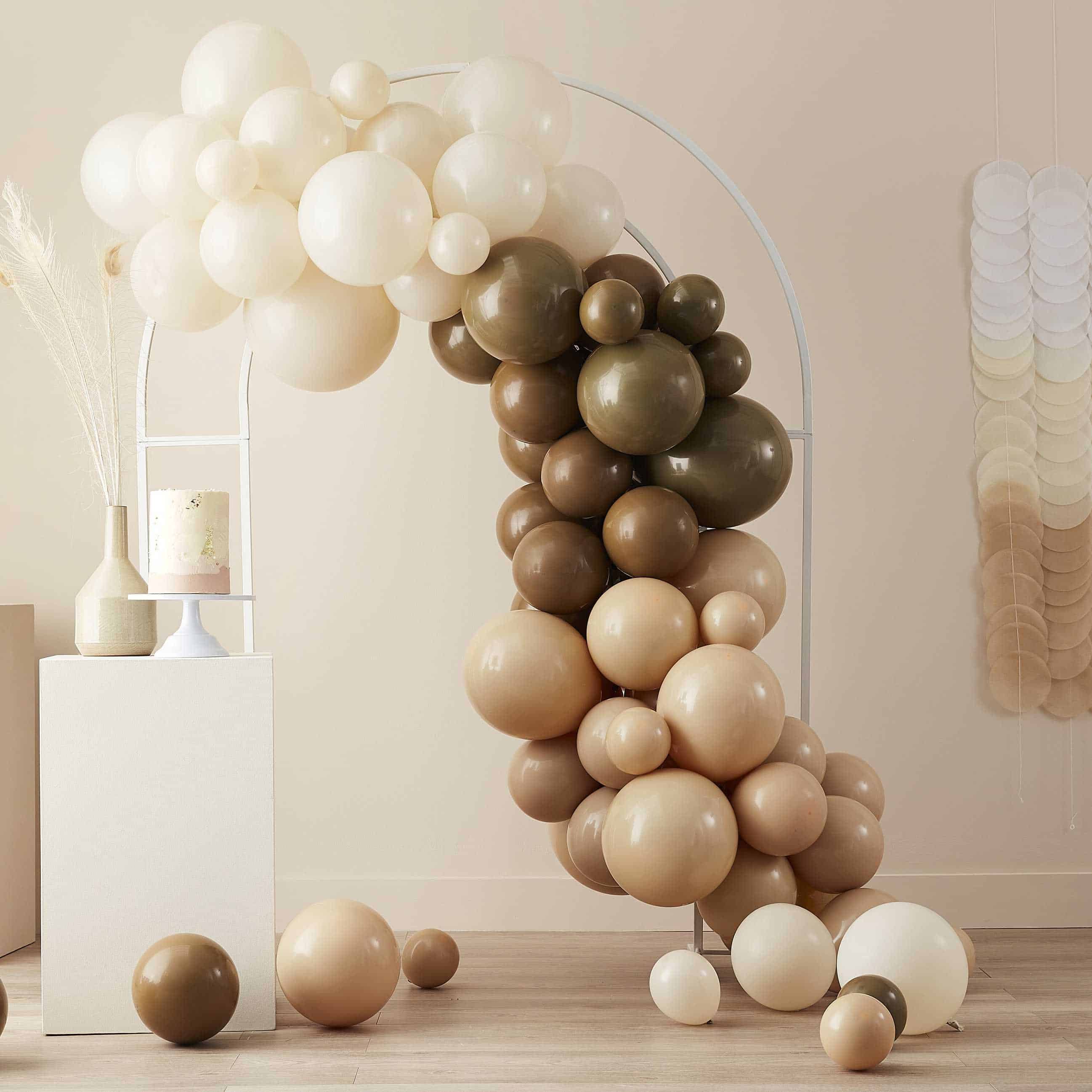 baby balloon garland and stand