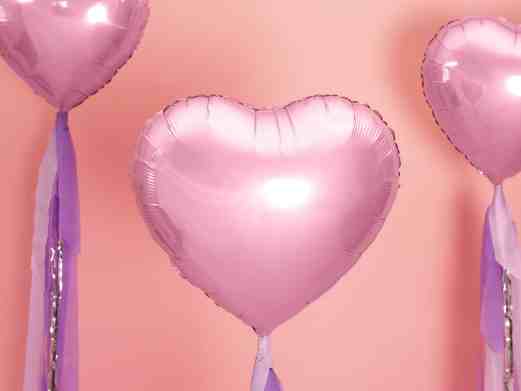 pink hear shaped foil balloon
