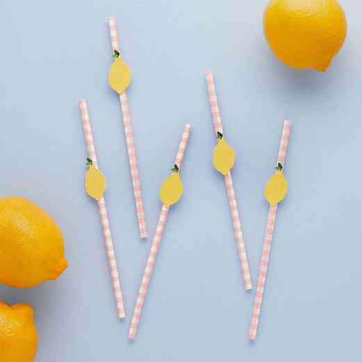 lemons straws
